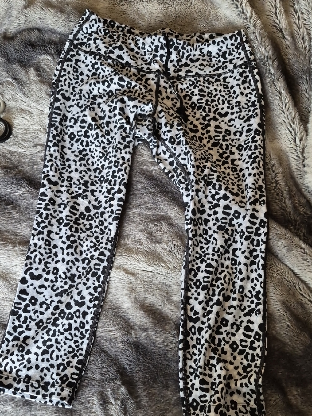 Nike Women’s Black and White Leopard-Print Jeggings